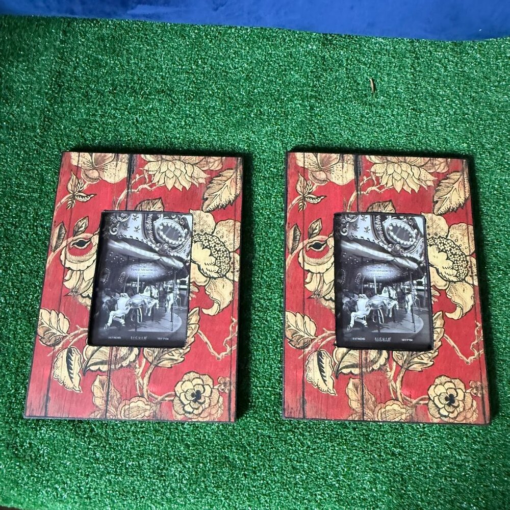 Two Sicura Italian Designs Red Gold Garden Floral Decoupage Wood Picture Frame